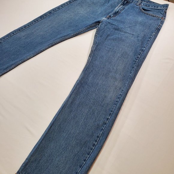 Levis 505 Jeans Mens 38x34 Heavy Blue Denim Regular Fit Straight Leg Classic - Picture 3 of 16